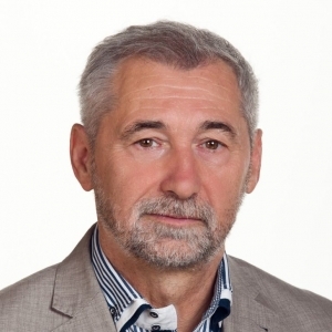 Dr. Kovács  László